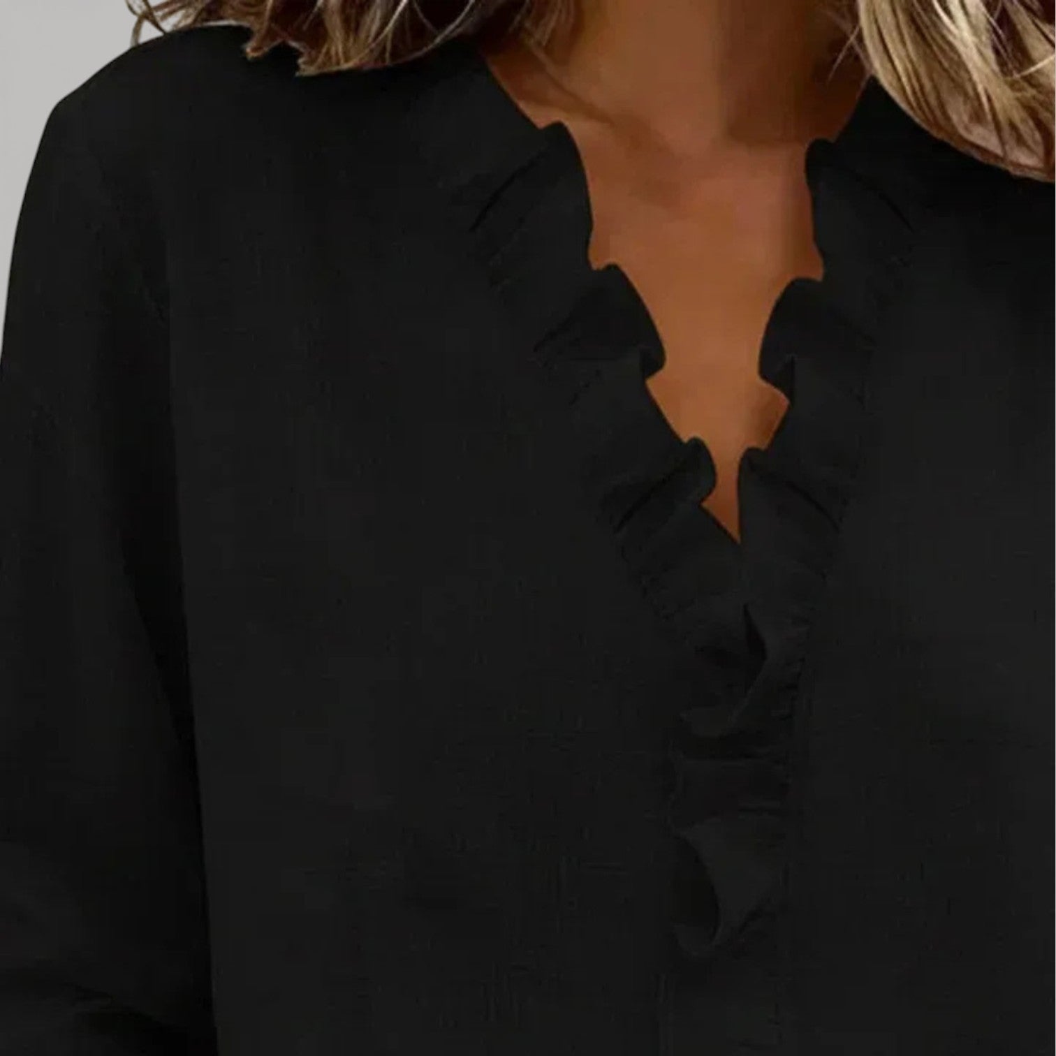 CRISTINE – RUFFLED BLOUSE