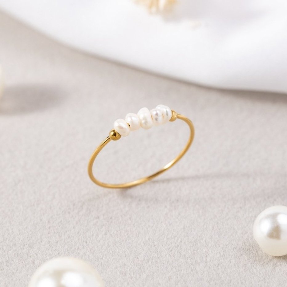 ELISE – PEARL ACCENT RING