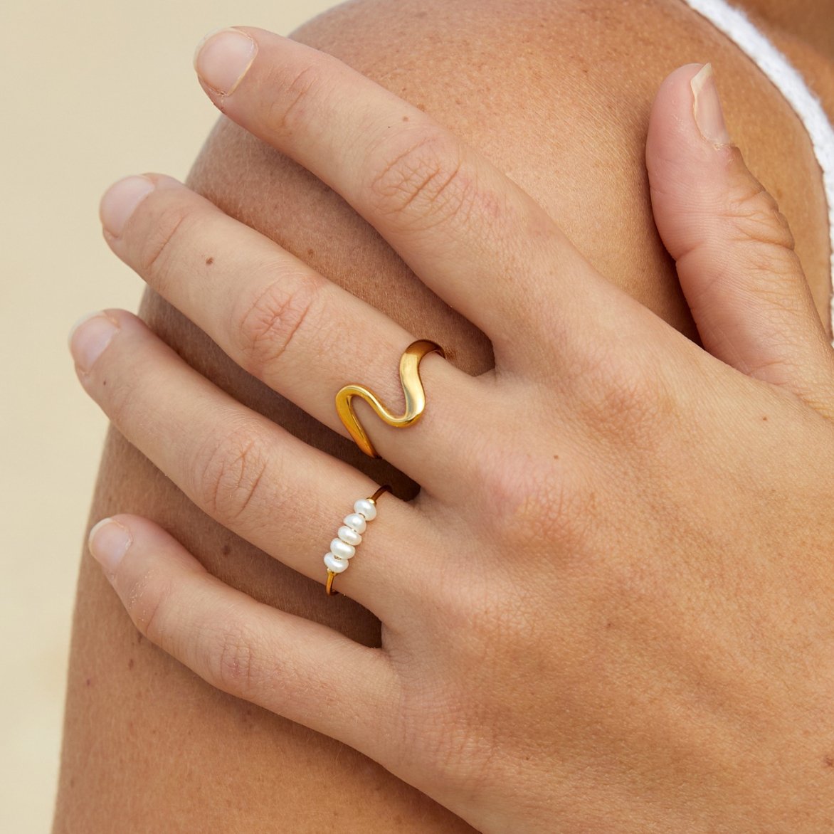 ELISE – PEARL ACCENT RING