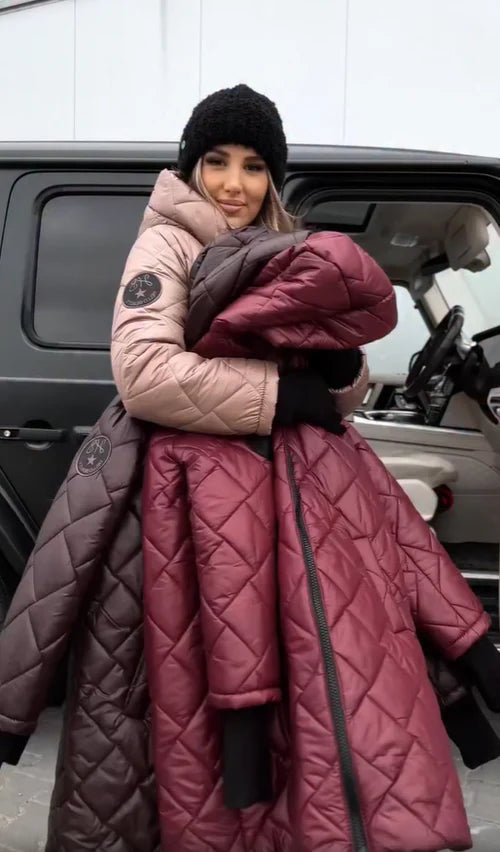 Bogna | Elegantní prošívaná péřová bunda s kapucí
