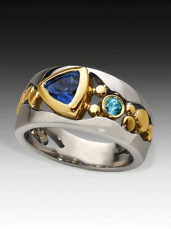 Vintage blue crystal ring