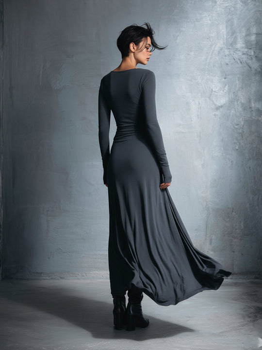 Lyla - Elegant Fluid Maxi Dress