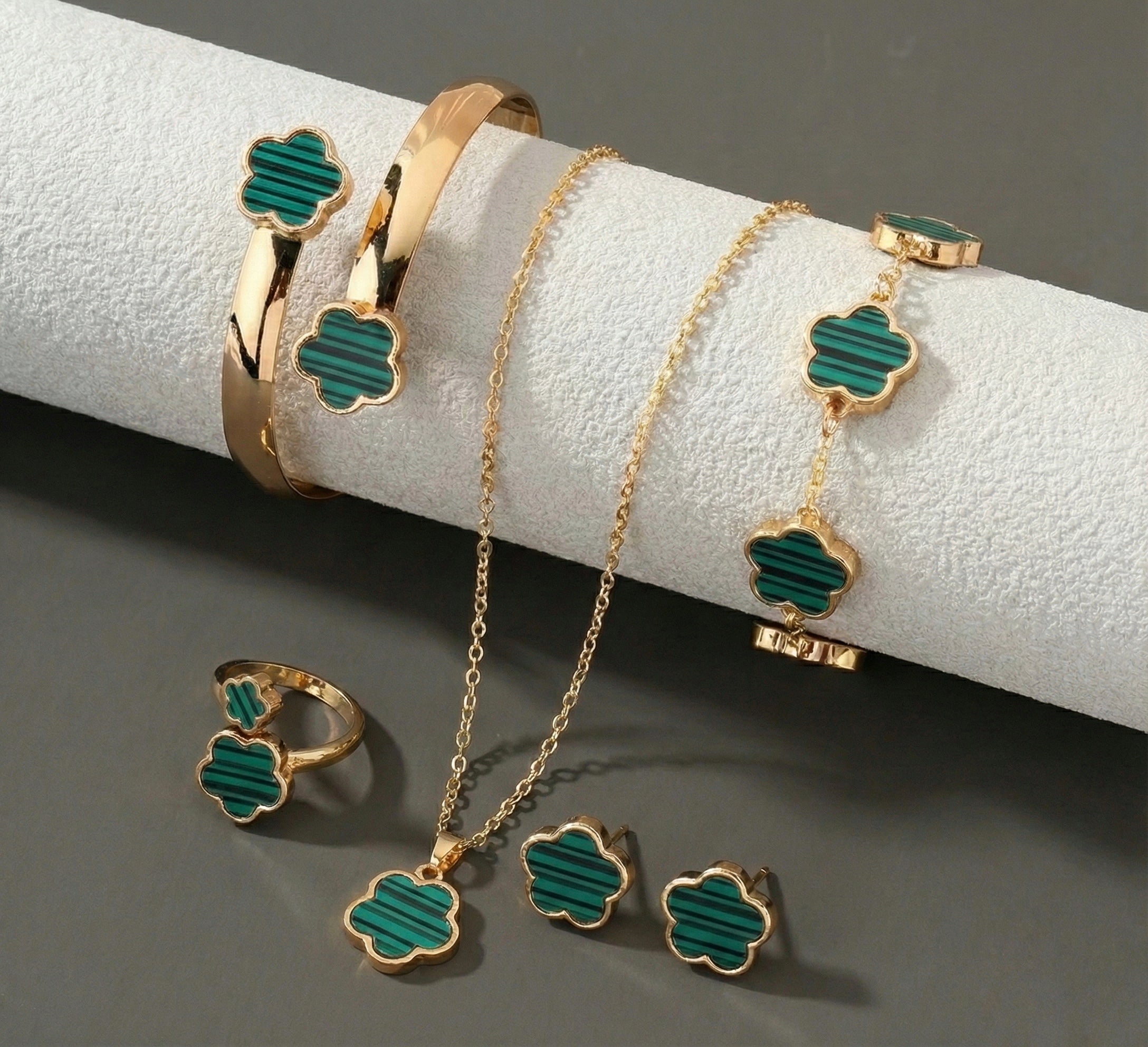 SOLENE – SPARKLING JEWELLERY SET