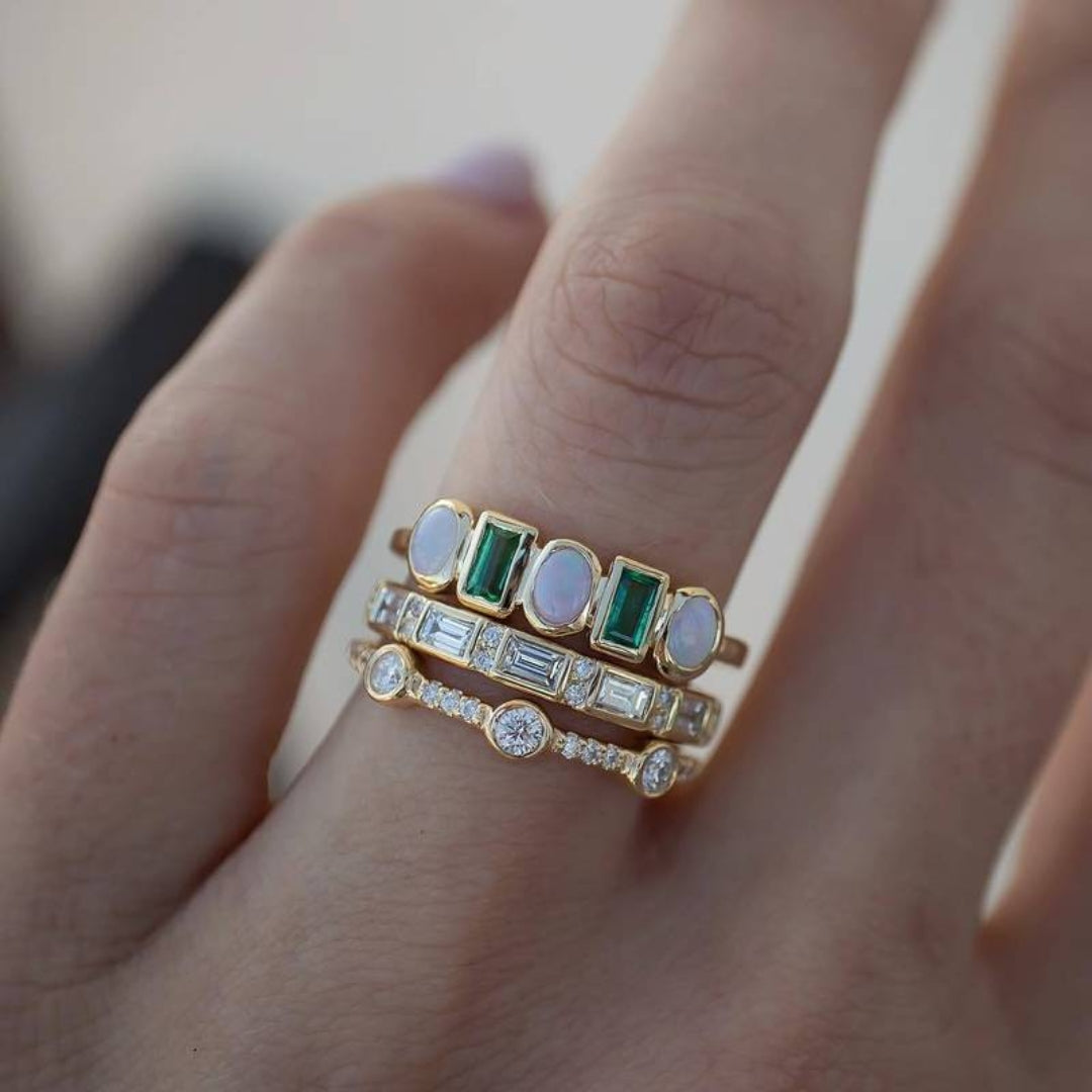 OPALINE – VINTAGE OPAL RINGS