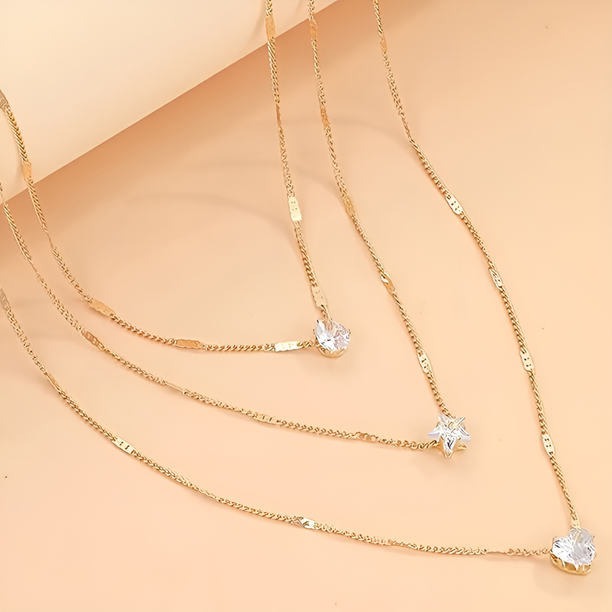 CARLA – ELEGANT NECKLACE