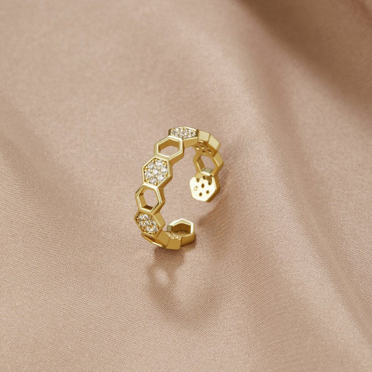 NOLA – GOLD & CRYSTAL RING