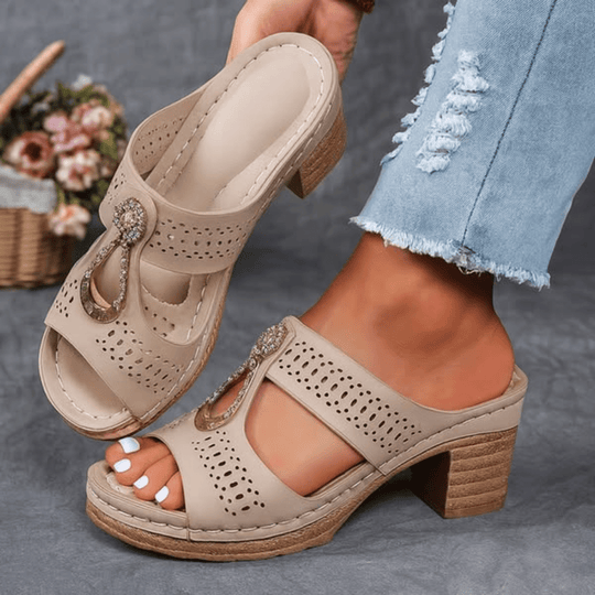 FAITH | CHIC AND COMFORTABLE ORTHOPEDIC SANDALS